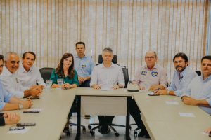 A empresários do setor, Professora Dorinha se compromete em ampliar programas habitacionais no Tocantins