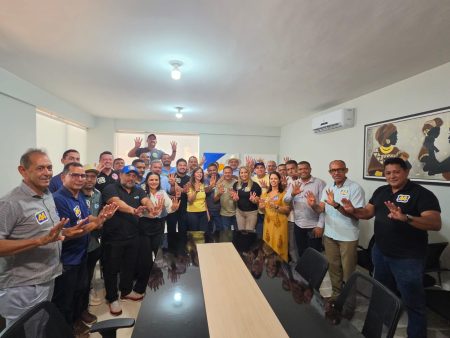 Professora Dorinha e Atos alinham reta final da campanha com vereadores de todas as regiões do Tocantins