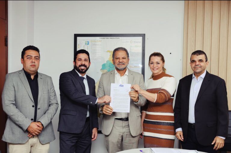 Governador eleito do Tocantins, Vicentinho Júnior dá início à transição de governo com entrega oficial de equipe ao Estado